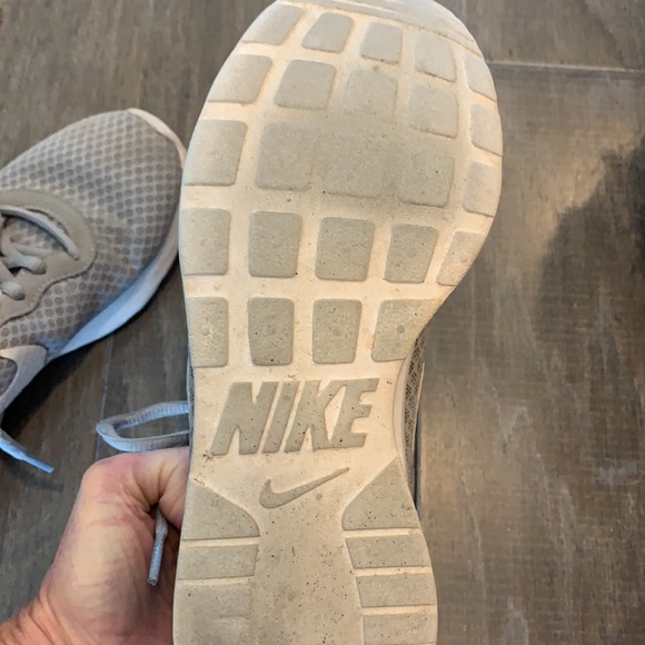 Nike gray and white - Picture 5 of 5